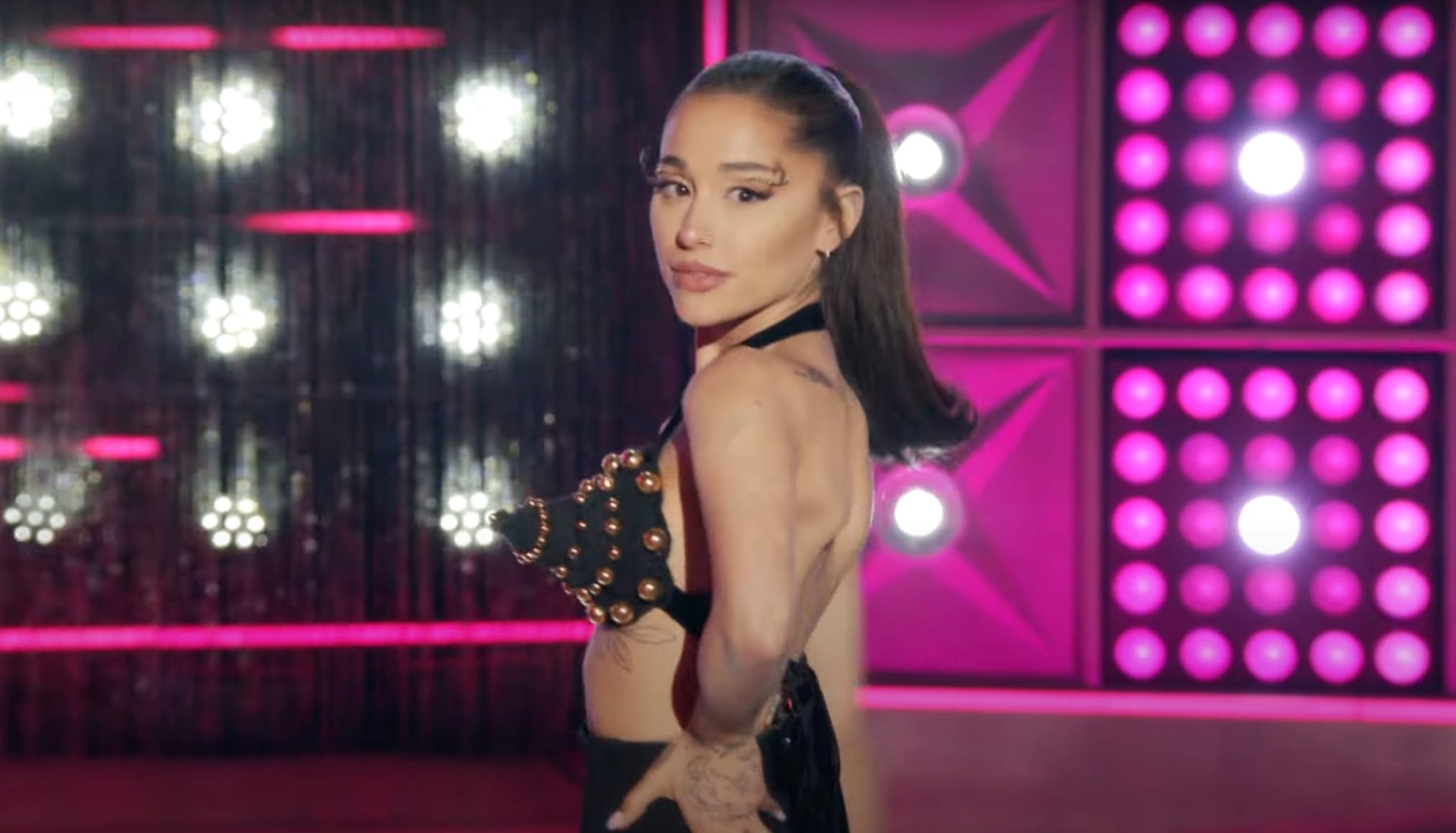 rupaul's drag race ariana grande